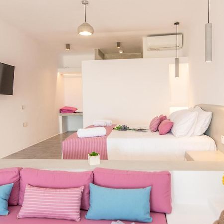 Παράθυρο στο Αιγαίο 2 - Small Suites Τήνος Δωμάτιο φωτογραφία