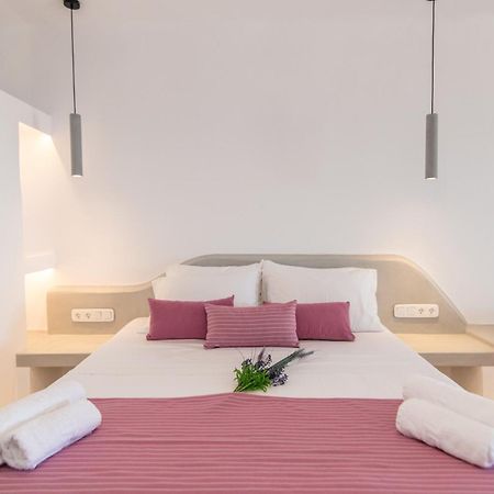 Παράθυρο στο Αιγαίο 2 - Small Suites Τήνος Δωμάτιο φωτογραφία