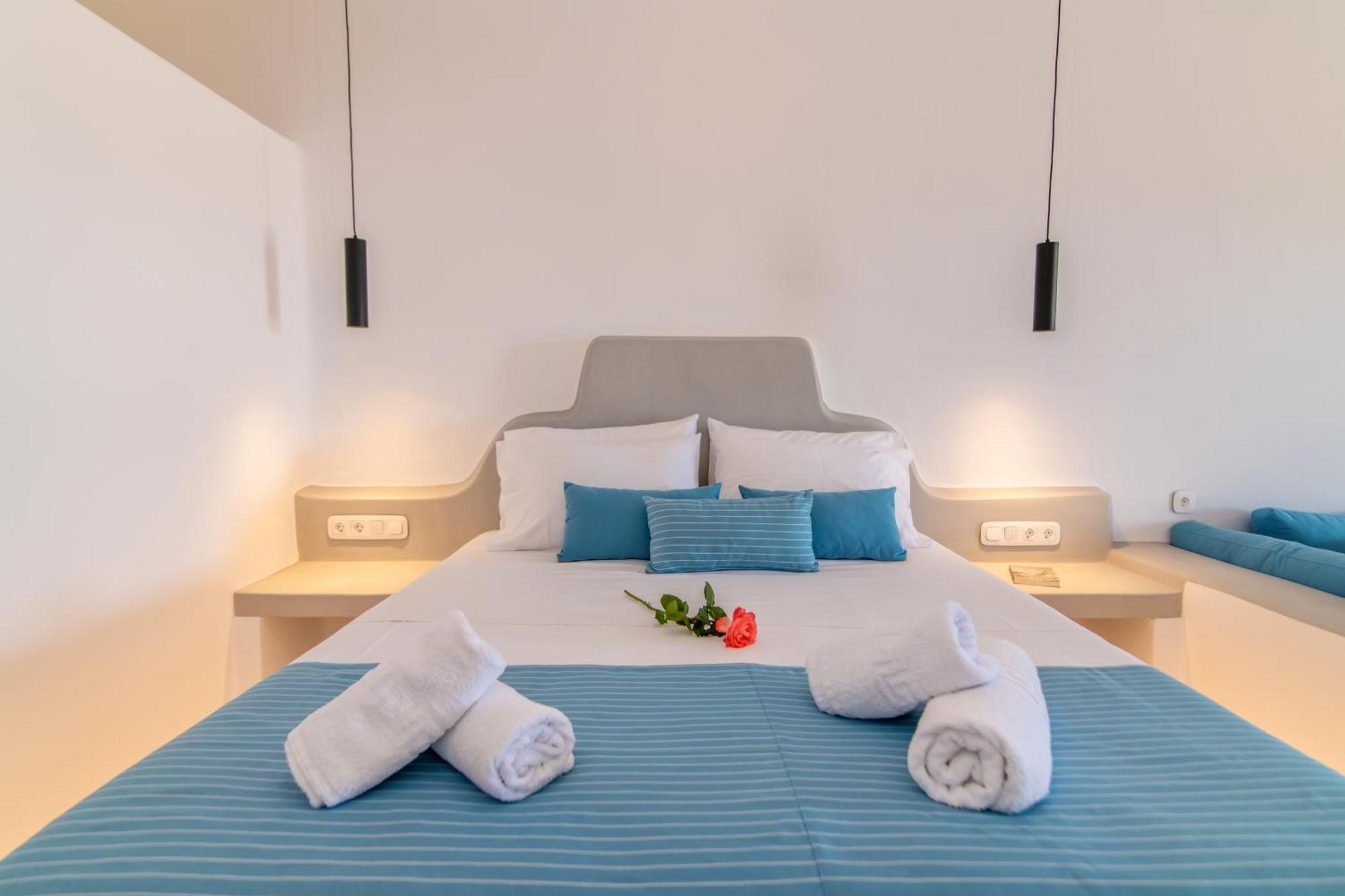 Παράθυρο στο Αιγαίο 2 - Small Suites Τήνος Δωμάτιο φωτογραφία