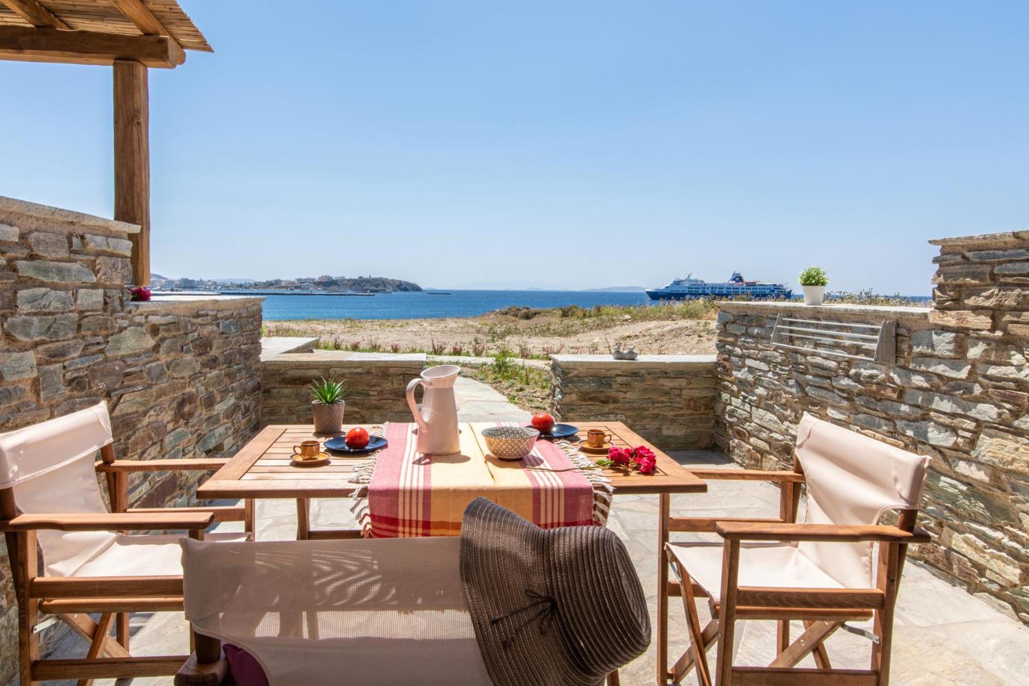 Παράθυρο στο Αιγαίο 2 - Small Suites Τήνος Δωμάτιο φωτογραφία