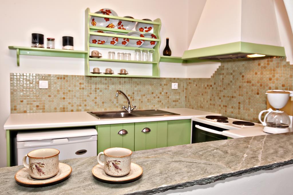 Παράθυρο στο Αιγαίο 2 - Small Suites Τήνος Δωμάτιο φωτογραφία