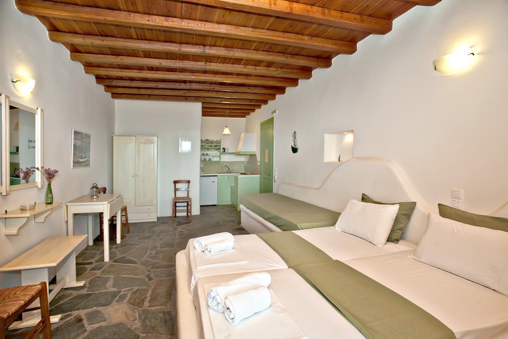 Παράθυρο στο Αιγαίο 2 - Small Suites Τήνος Δωμάτιο φωτογραφία